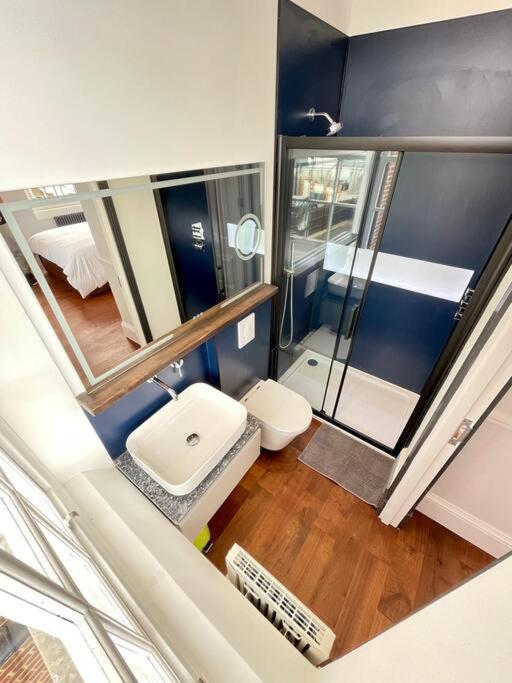 Apartment No 4 The Telephone Exchange *